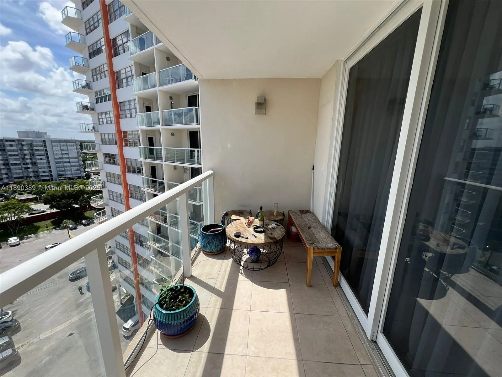 1301 NE Miami Gardens Dr, #1013W