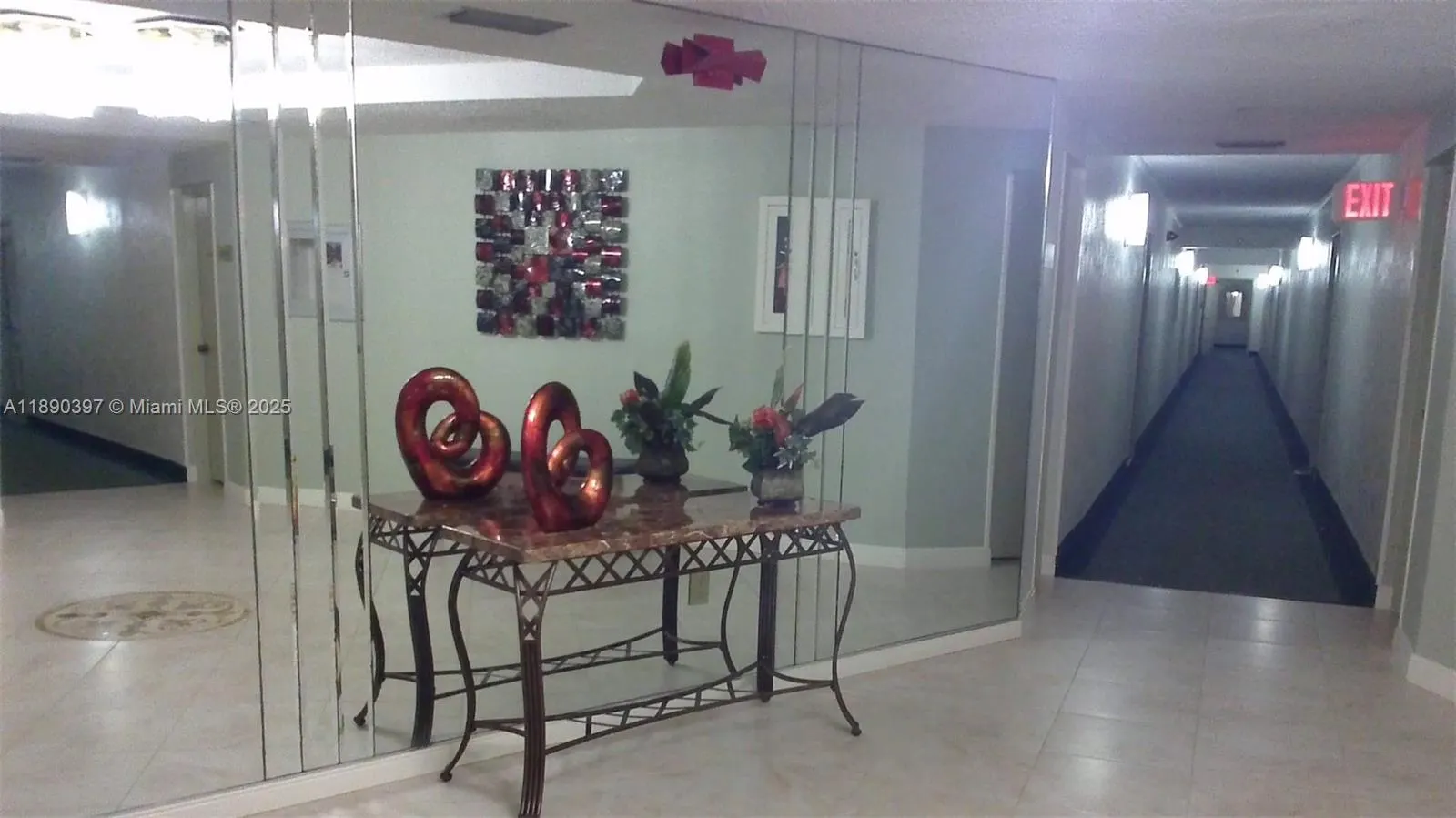 1300 St Charles Pl, #319