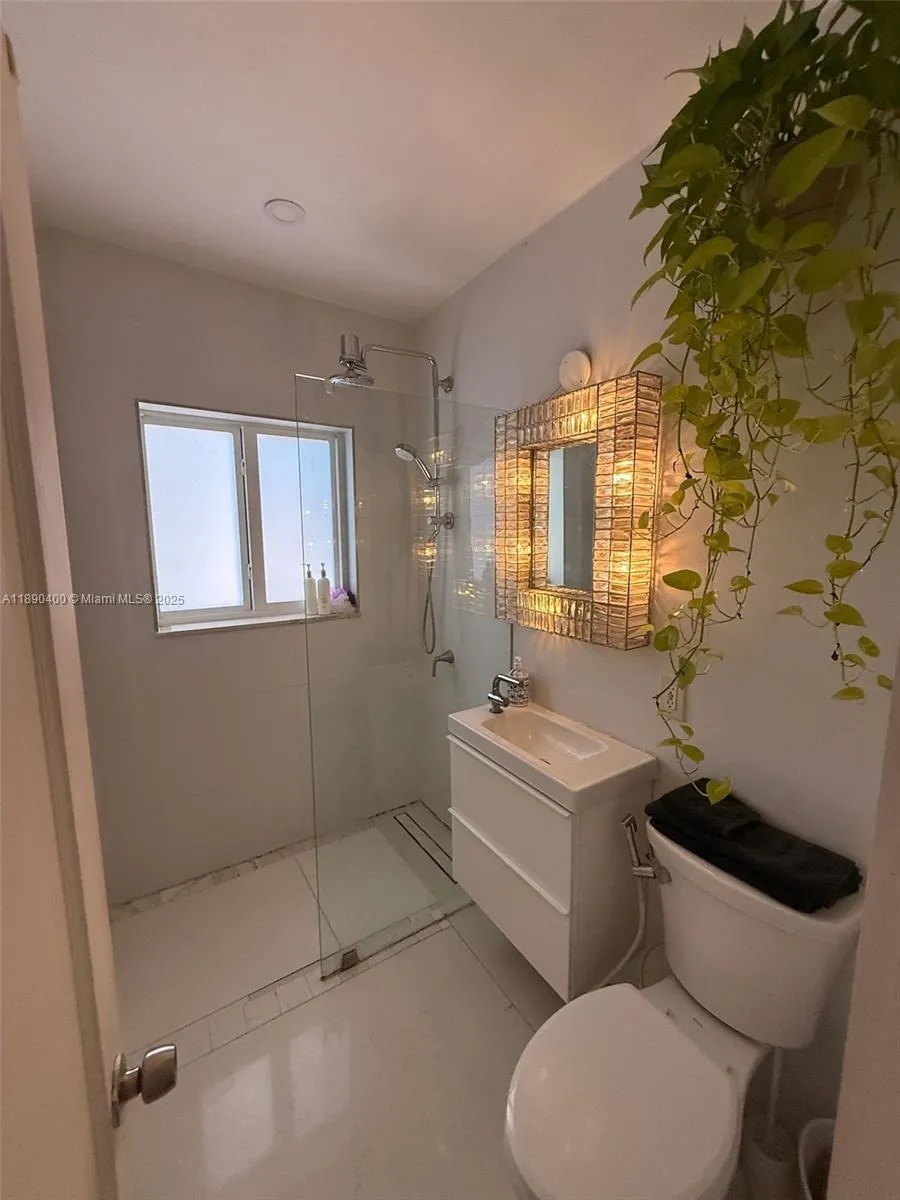 1785 Calais Dr, #8