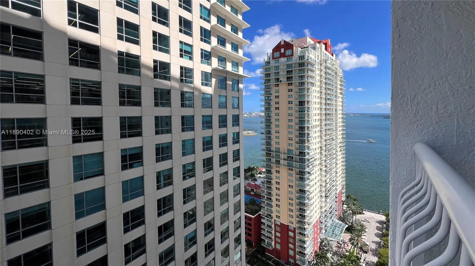 1200 Brickell Bay Dr, #2814