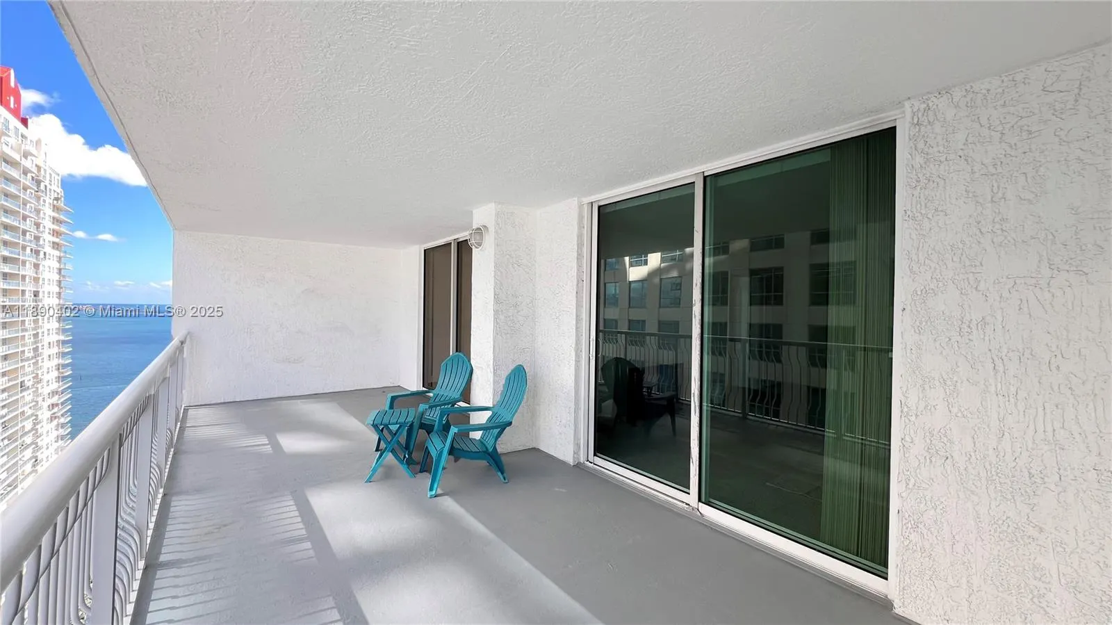 1200 Brickell Bay Dr, #2814