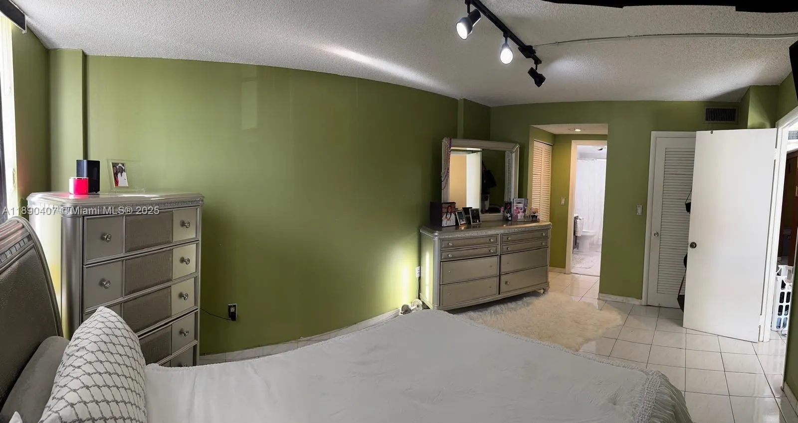 15600 NW 7th Ave, #515