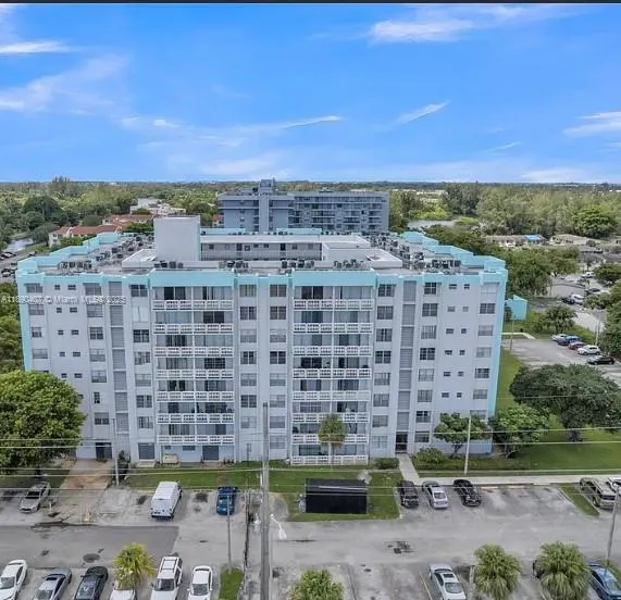 15600 NW 7th Ave, #515