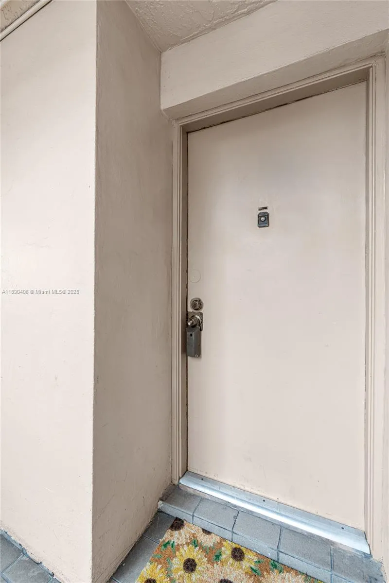 8895 Fontainebleau Blvd, #107