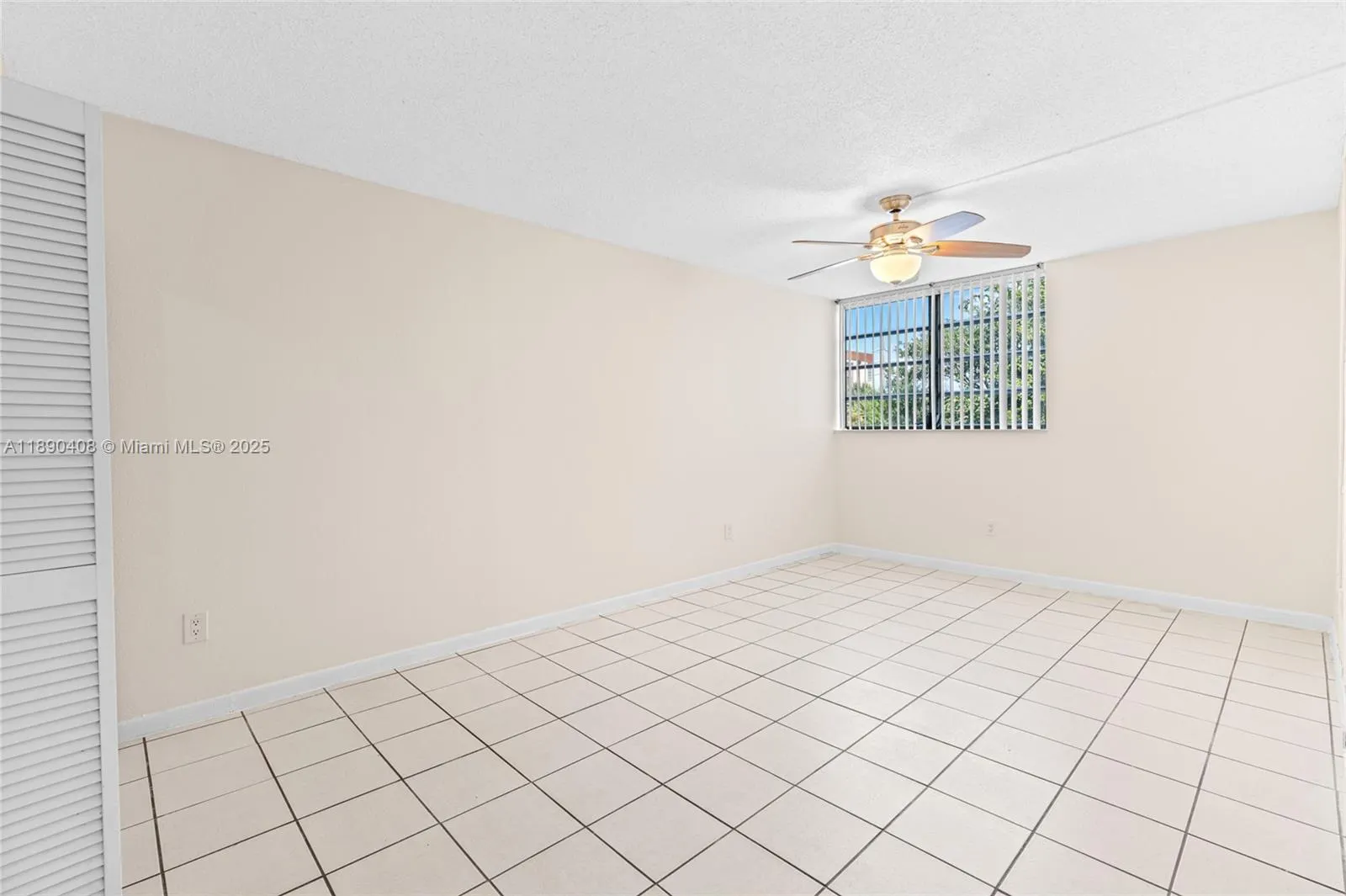 8895 Fontainebleau Blvd, #107