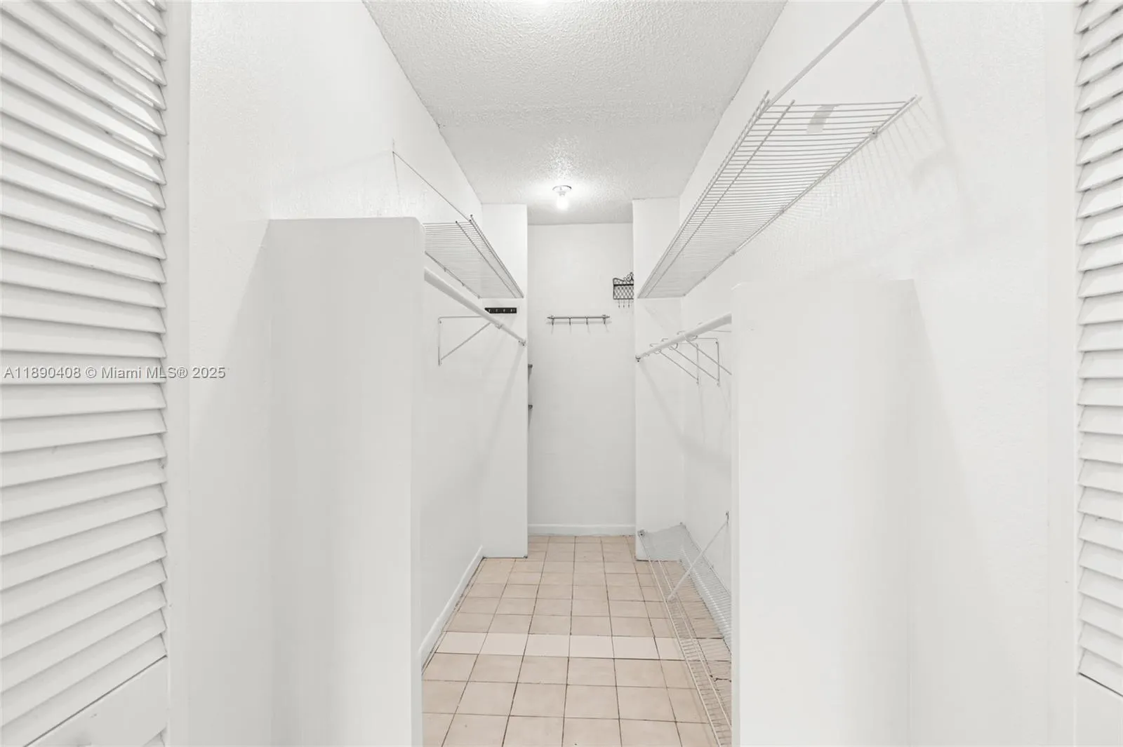 8895 Fontainebleau Blvd, #107