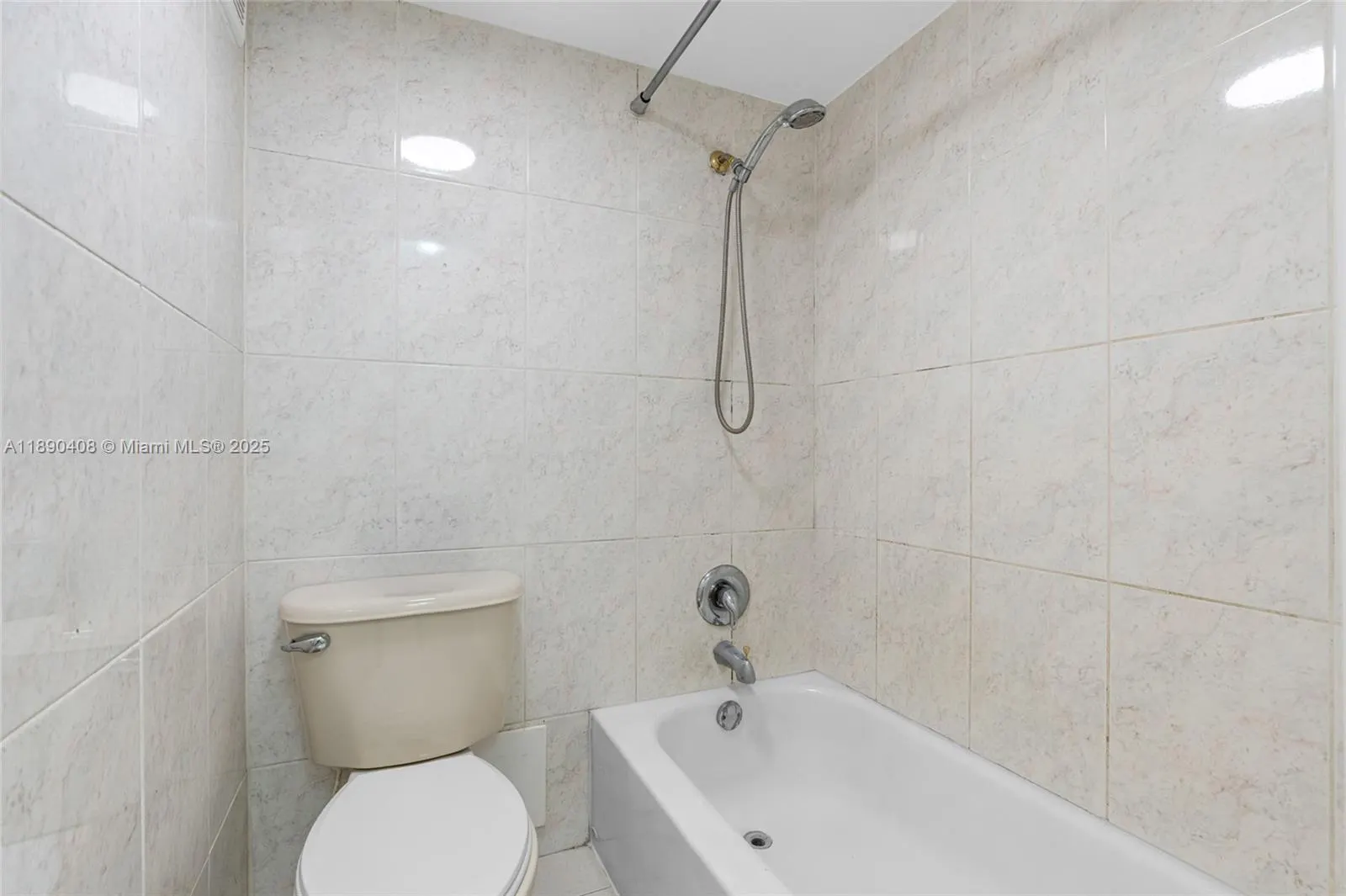 8895 Fontainebleau Blvd, #107