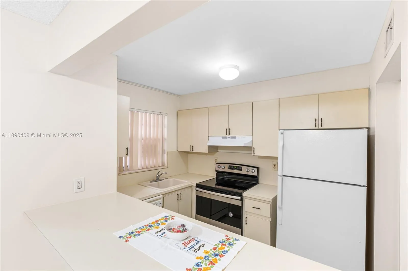 8895 Fontainebleau Blvd, #107
