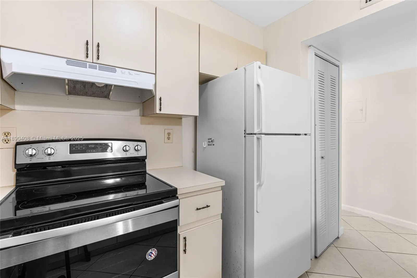 8895 Fontainebleau Blvd, #107
