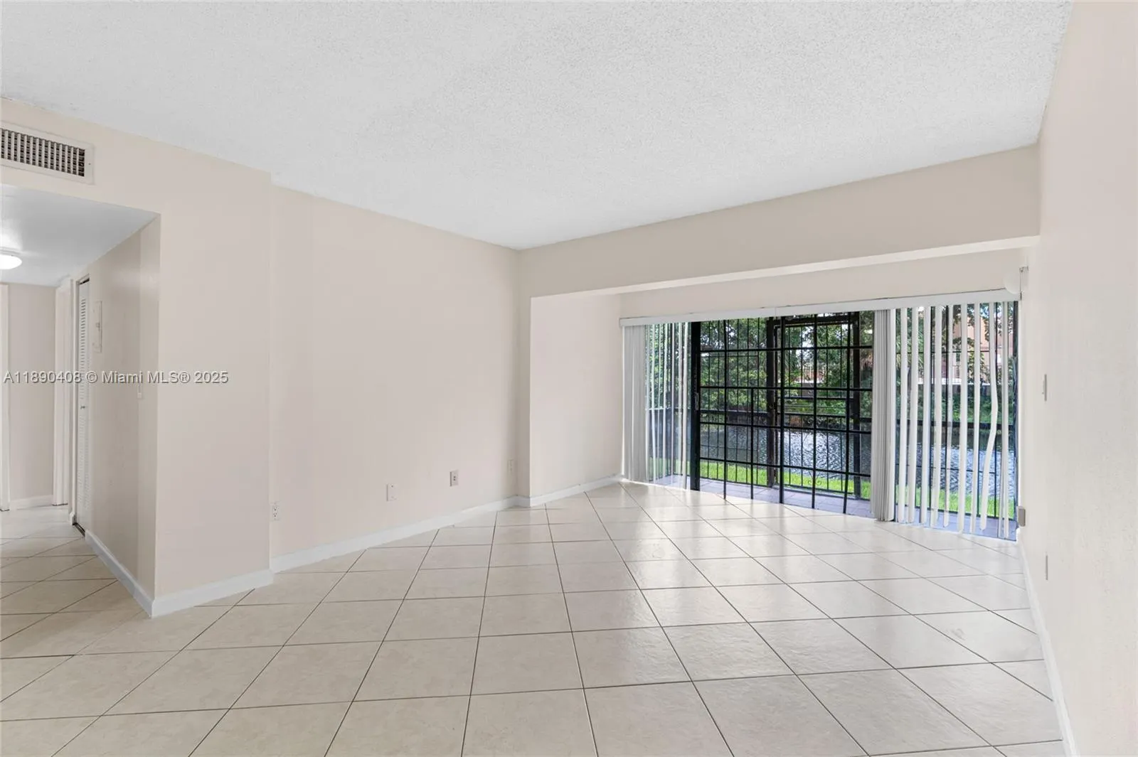 8895 Fontainebleau Blvd, #107