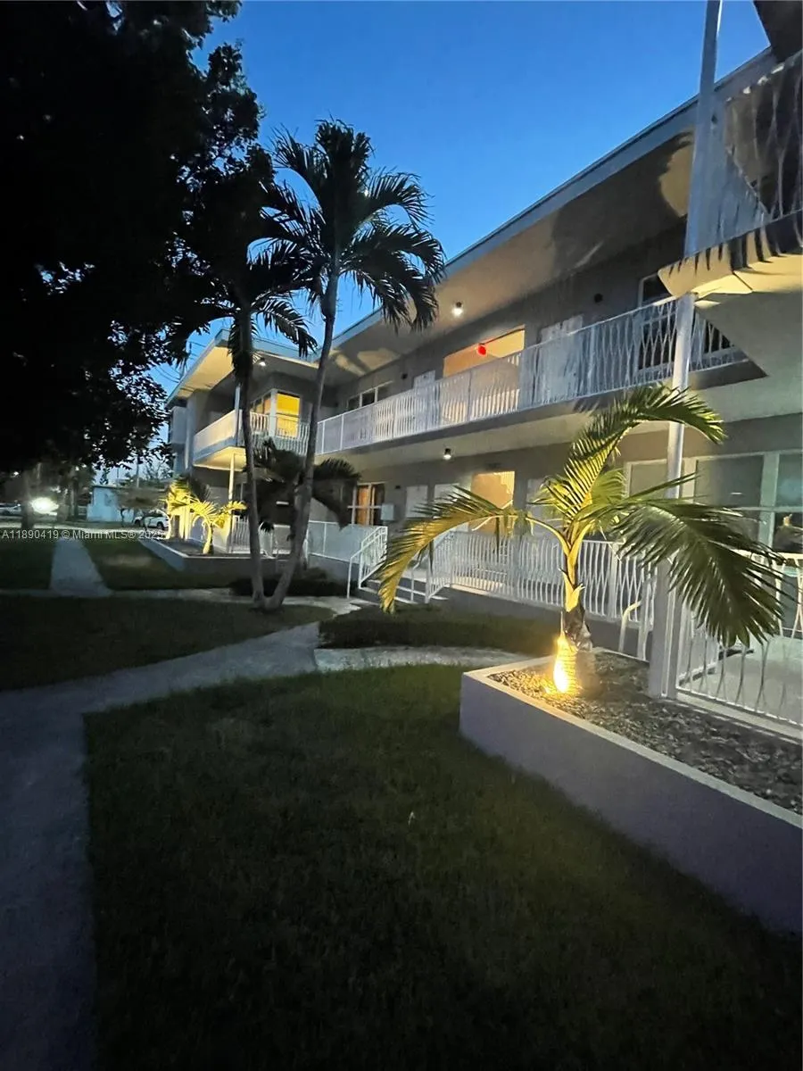 1905 Calais Dr, #5