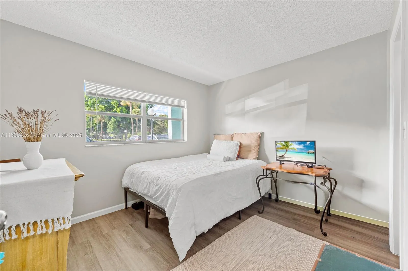 606 SW Natura Blvd, #103