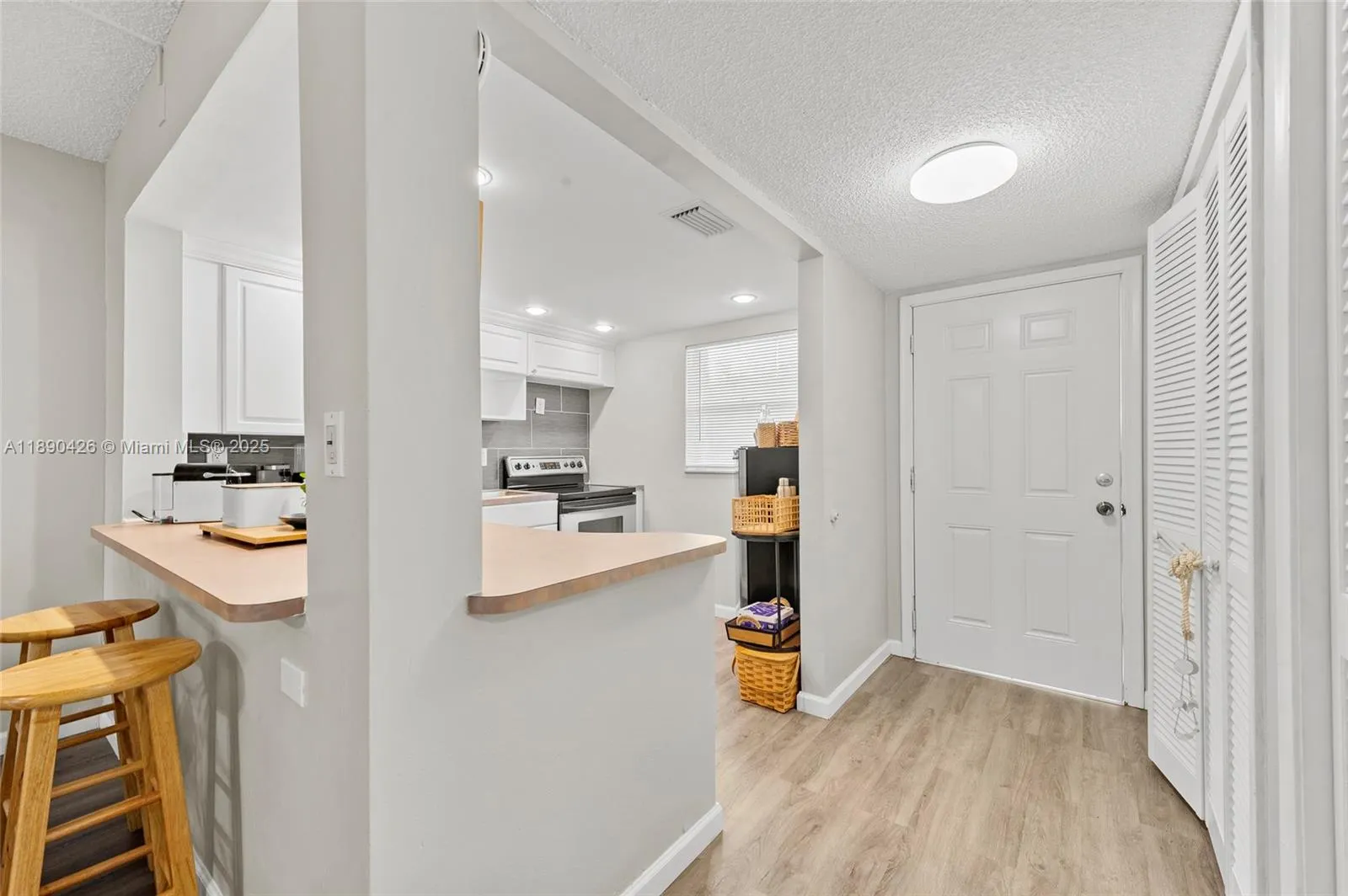 606 SW Natura Blvd, #103