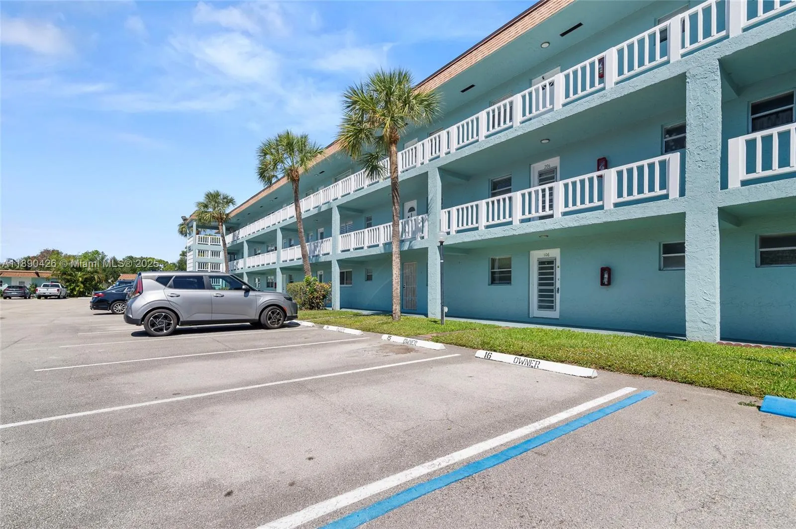 606 SW Natura Blvd, #103