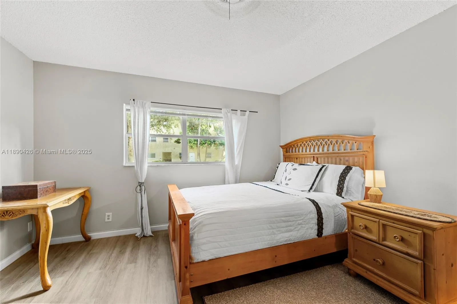 606 SW Natura Blvd, #103
