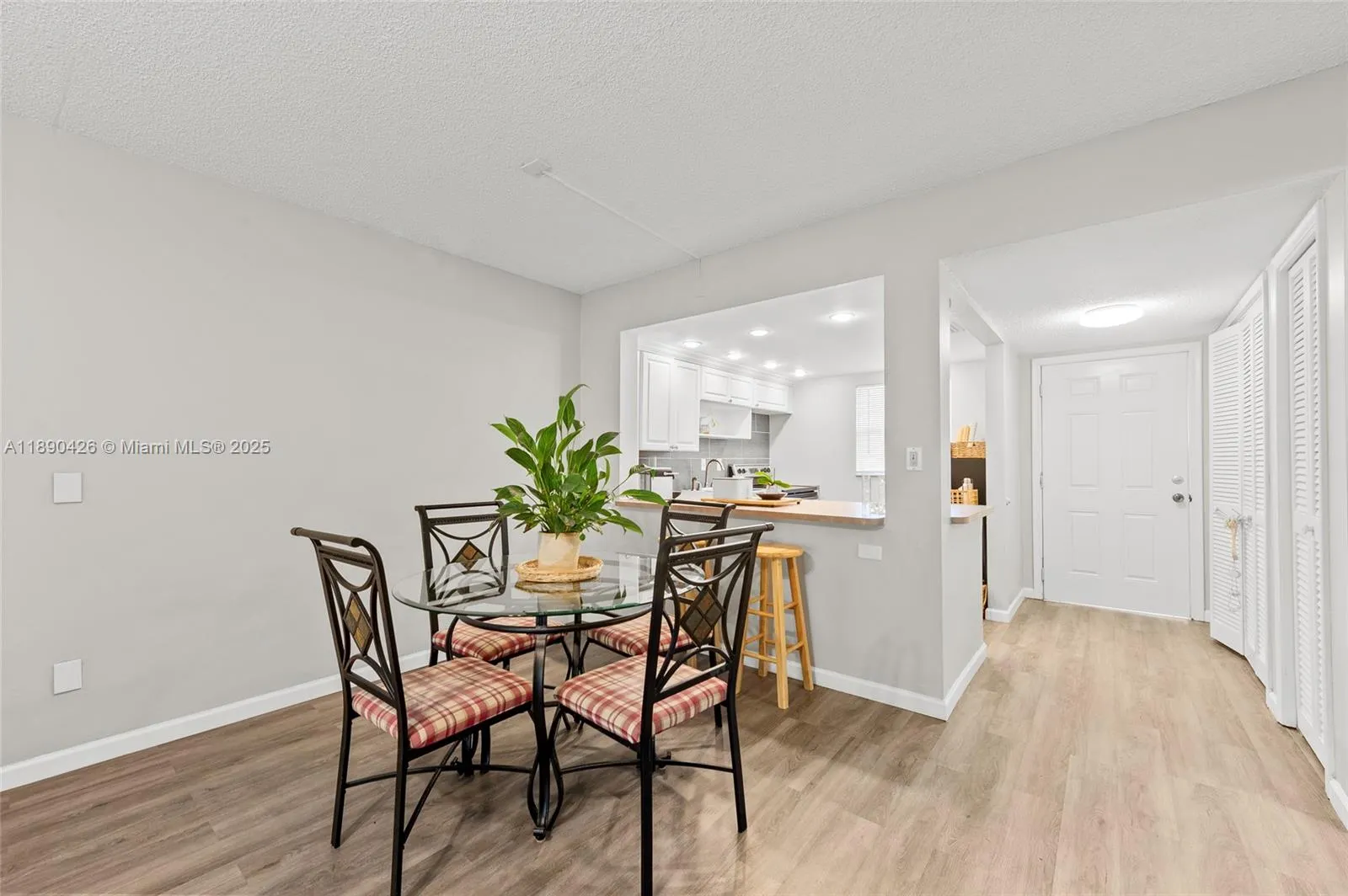 606 SW Natura Blvd, #103