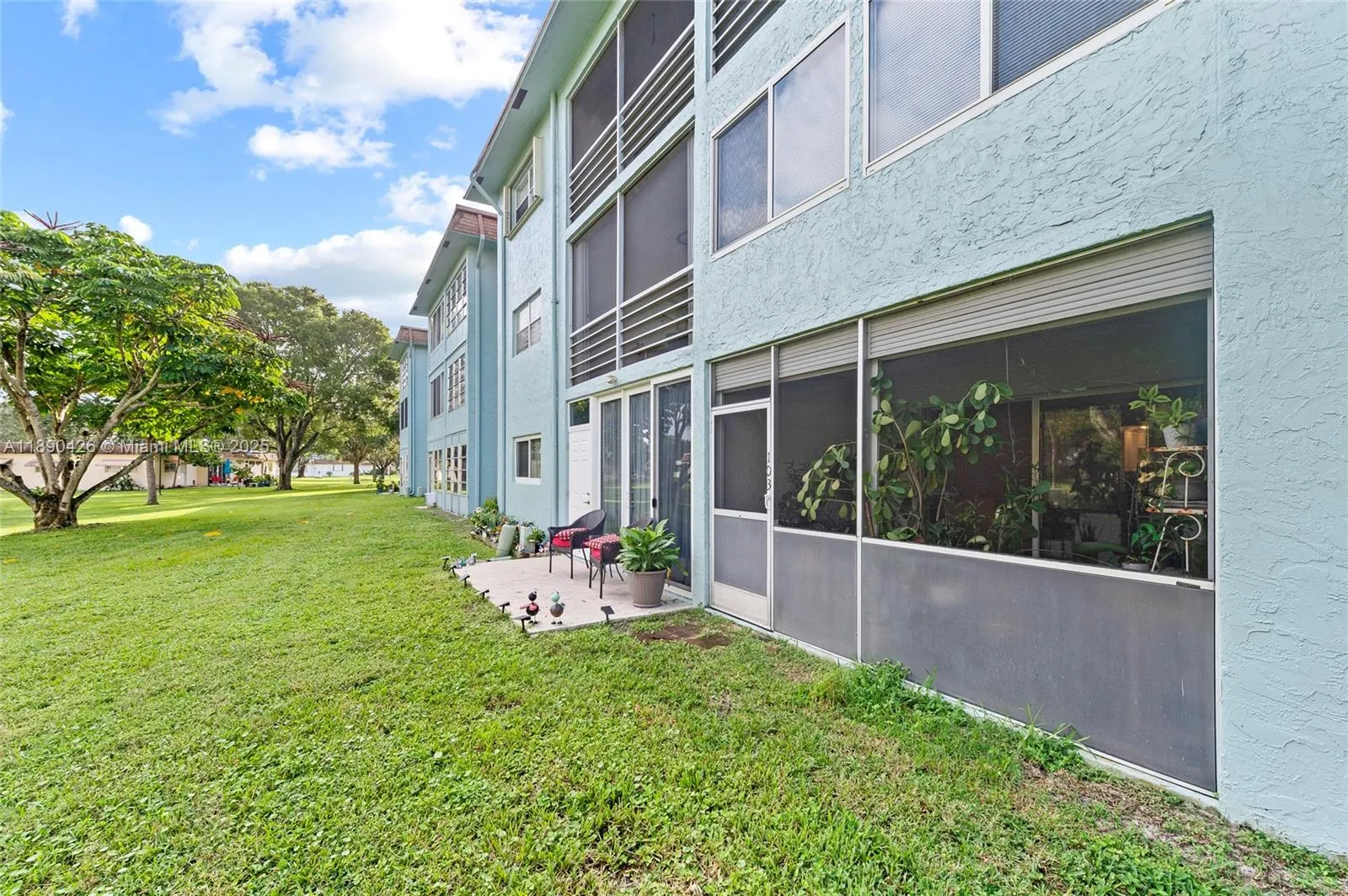 606 SW Natura Blvd, #103