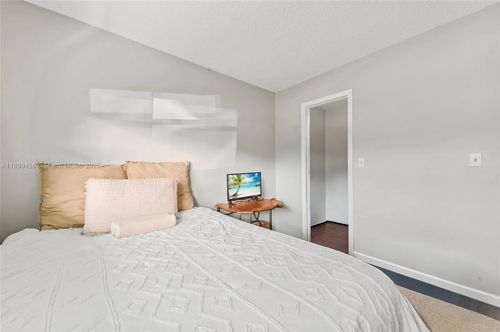 606 SW Natura Blvd, #103