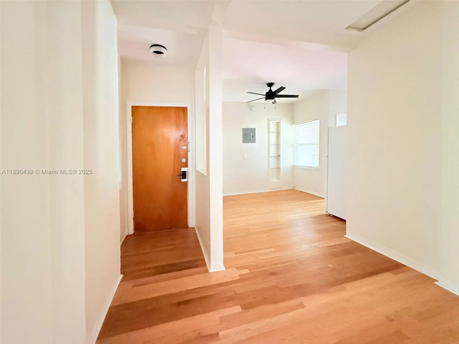 315 W 28th St, #17