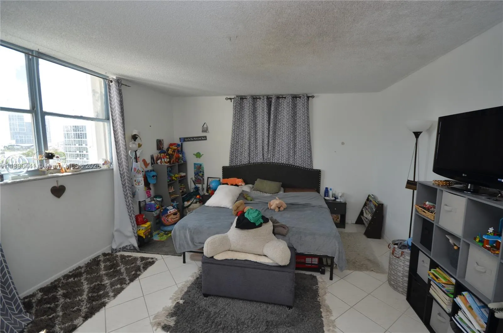6900 Bay Dr, #9D