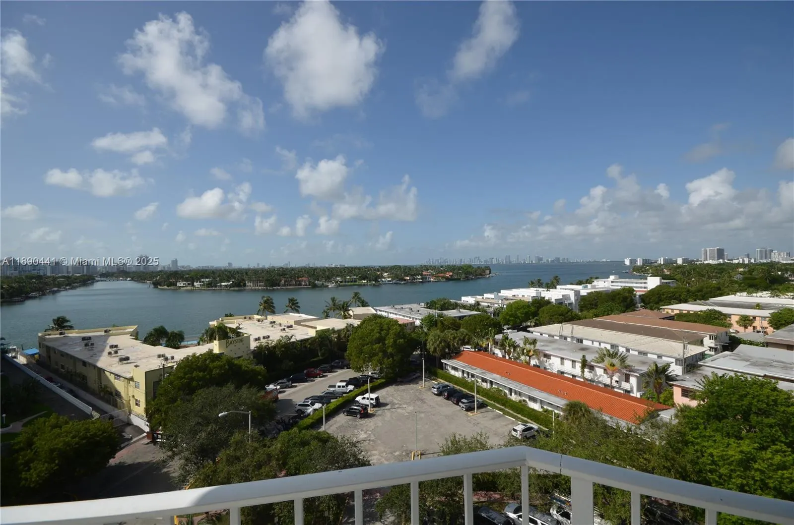 6900 Bay Dr, #9D