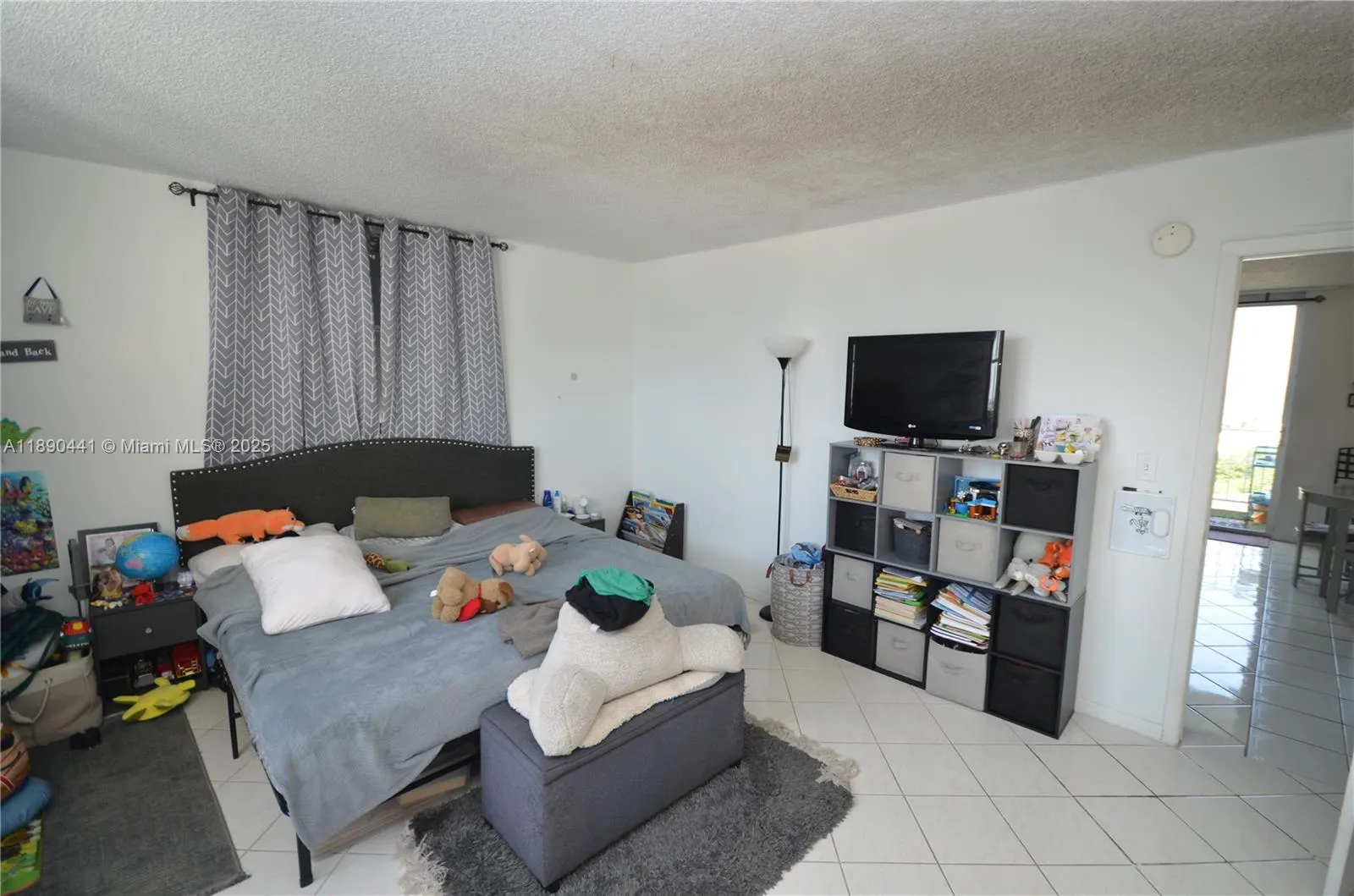 6900 Bay Dr, #9D