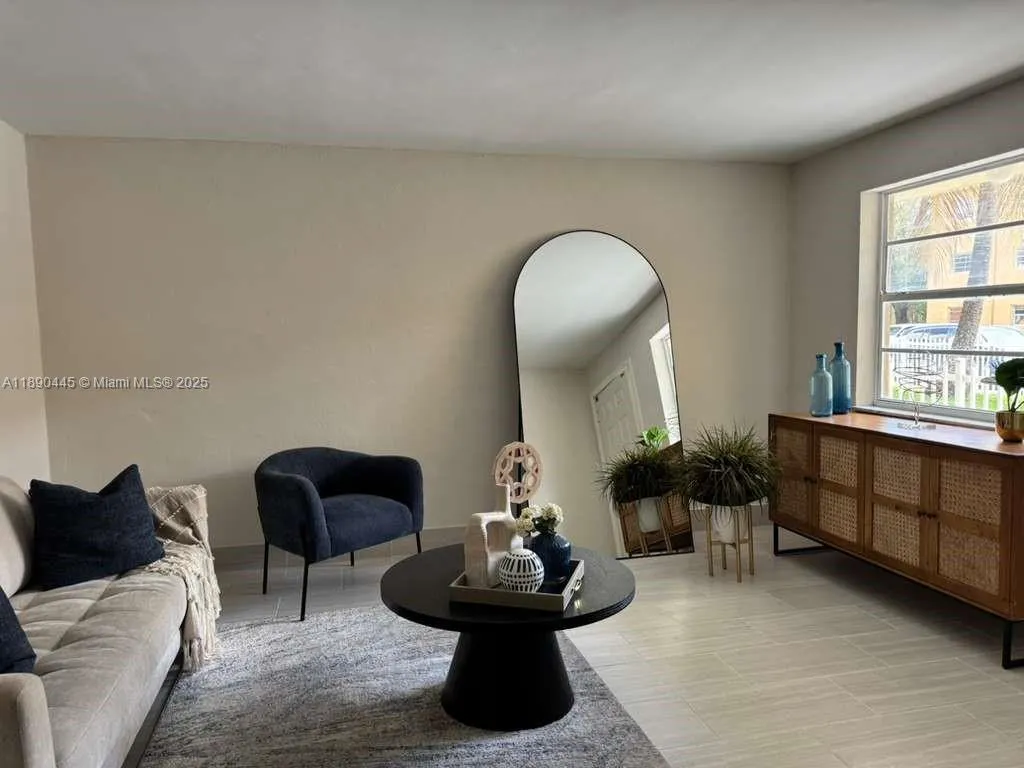 955 W 74 Street, #101