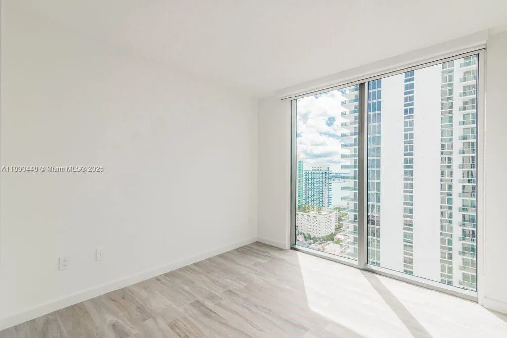 460 NE 28th St, #2508