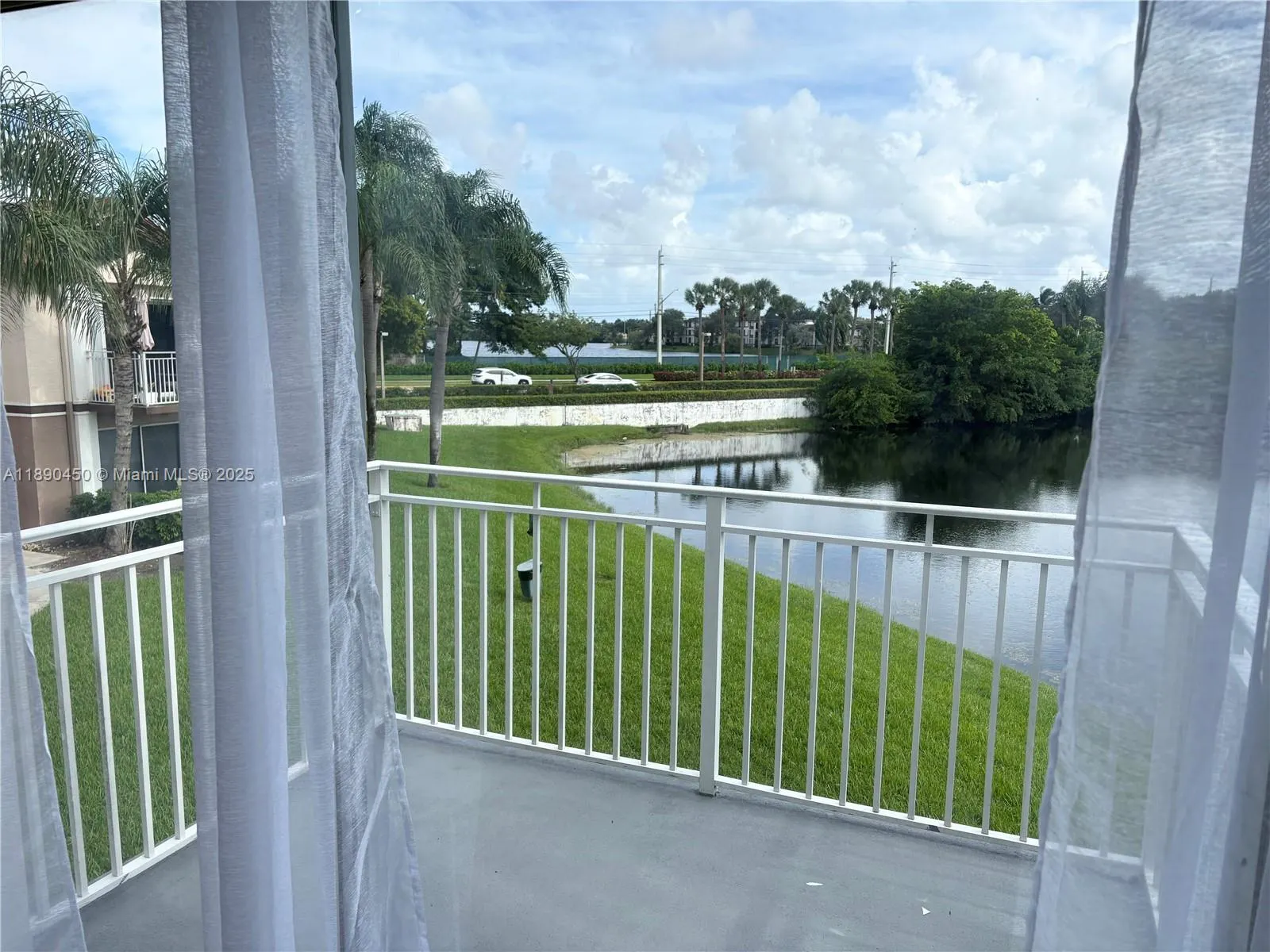 11250 SW 13th St, #201
