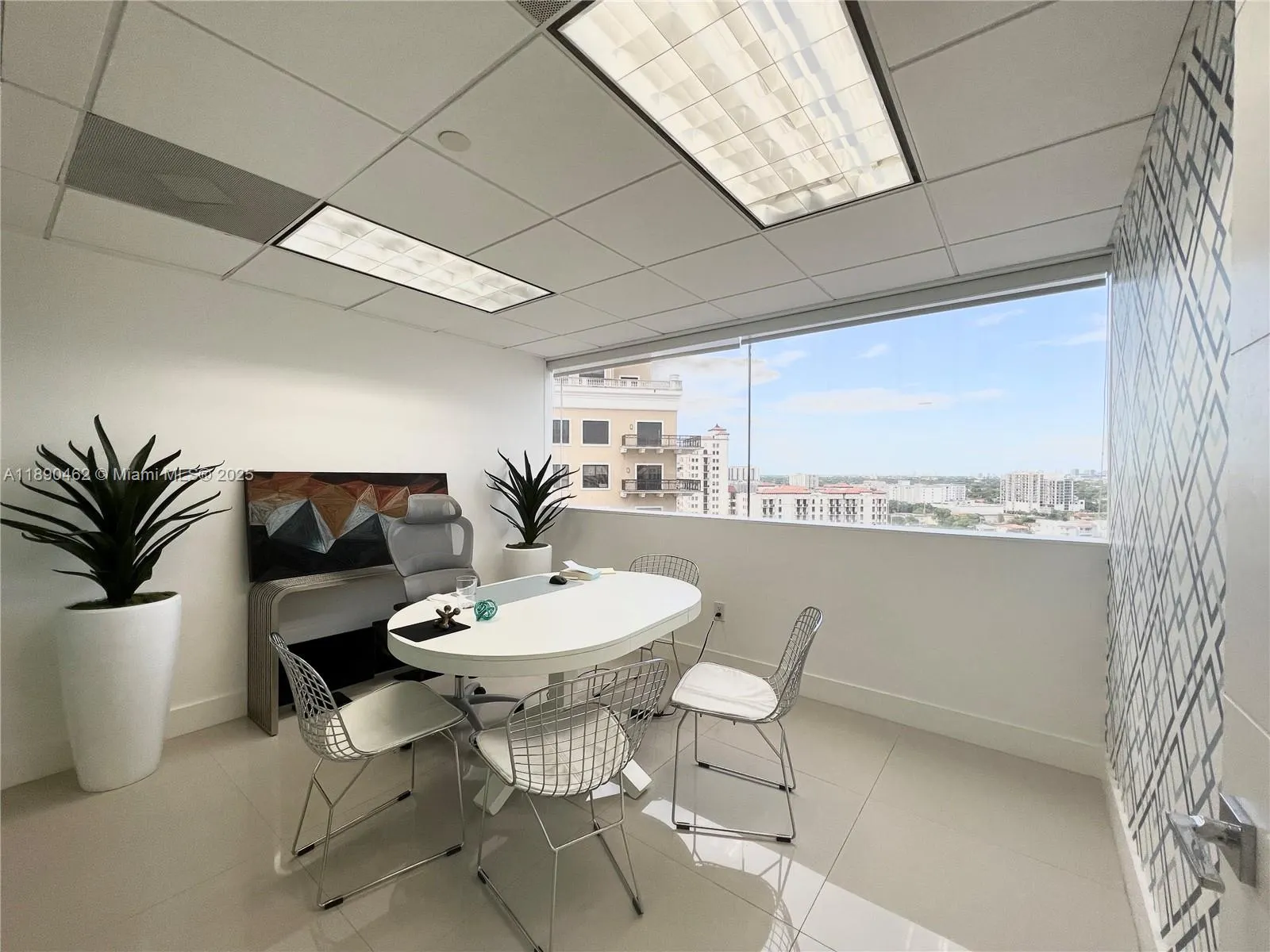 2100 Ponce De Leon Blvd, #1220