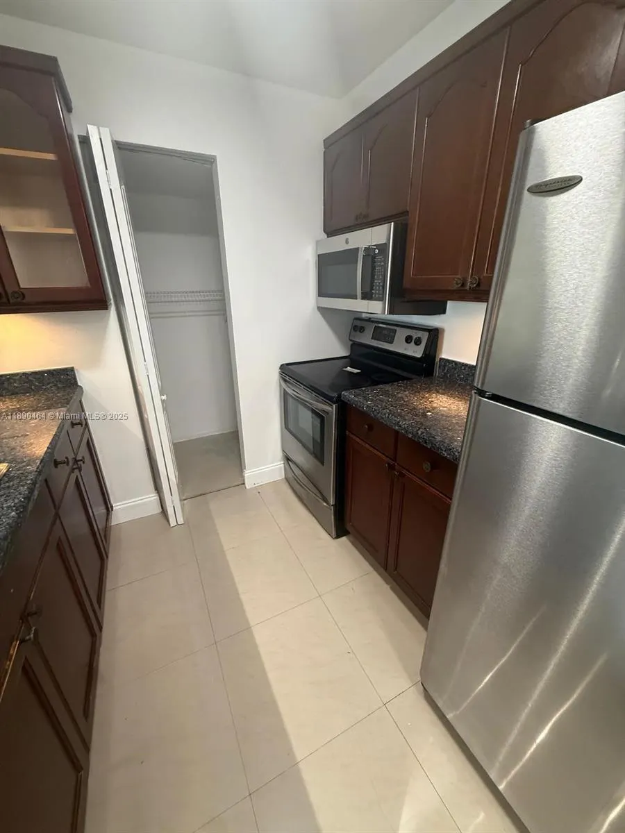 850 N Miami Ave, #W-905