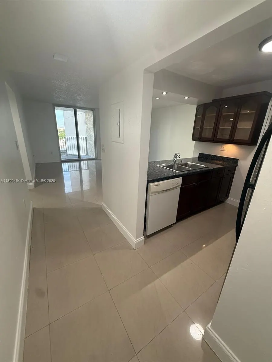 850 N Miami Ave, #W-905