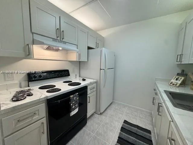 13450 SW 3rd St, #209D