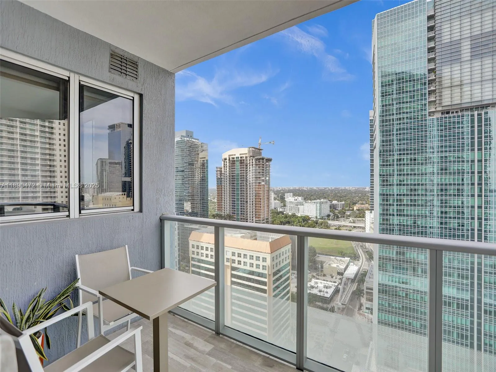 1300 Brickell Bay Dr, #2702