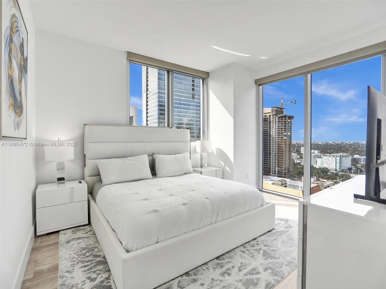 1300 Brickell Bay Dr, #2702