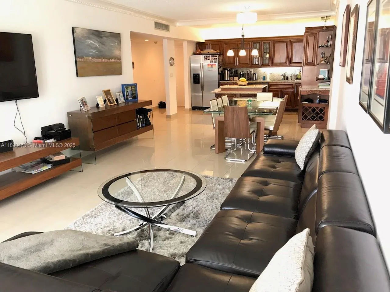 19390 Collins Ave, #502