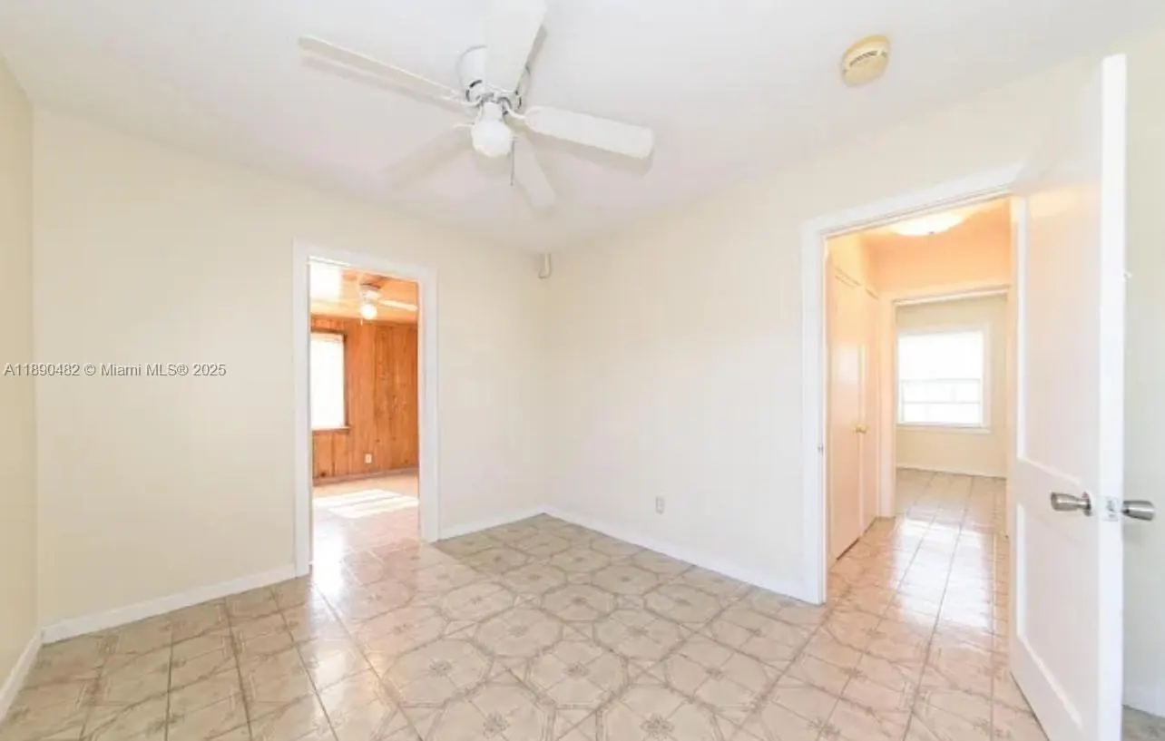 438 Malverne Rd, #1