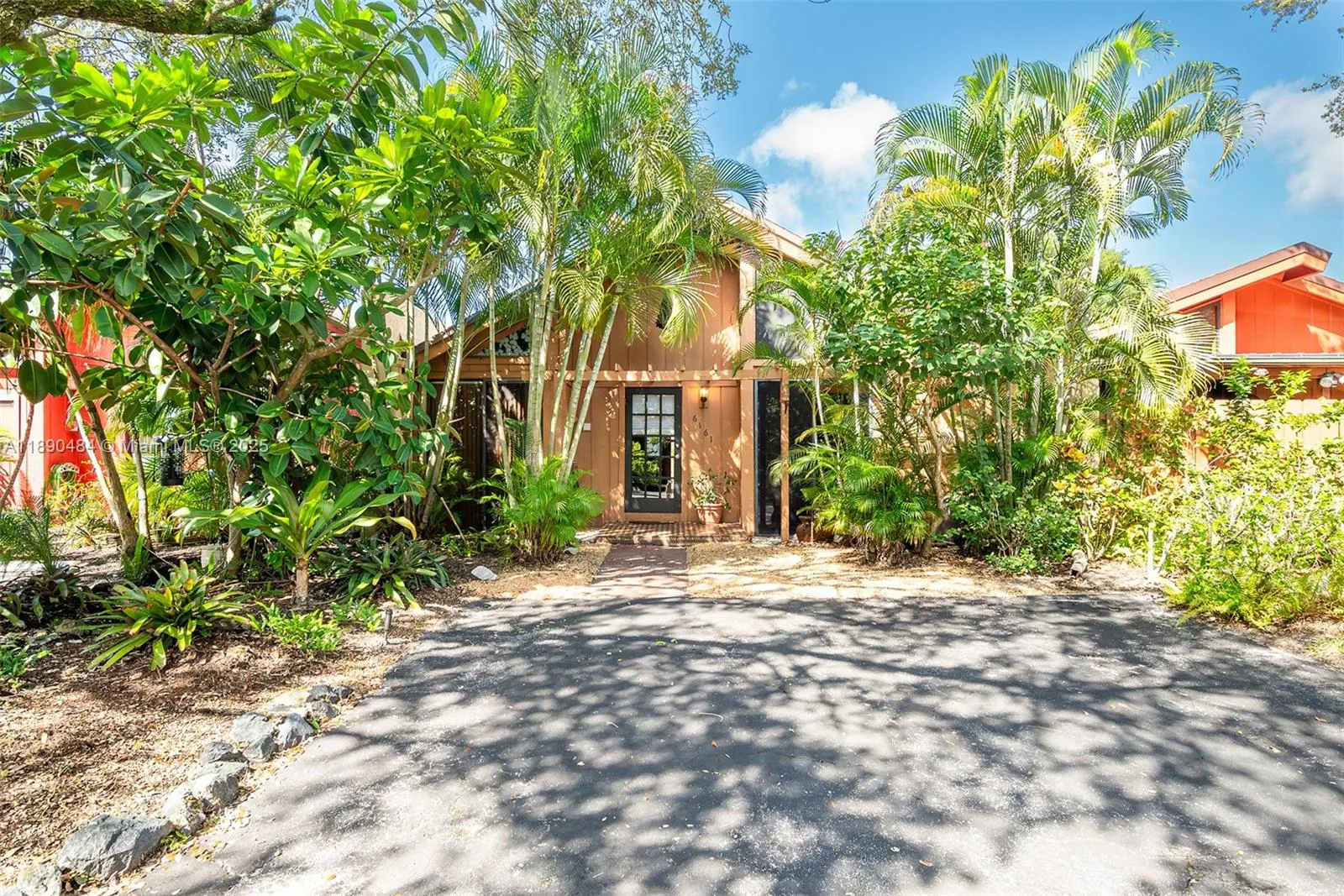 6161 NW 31st Ter