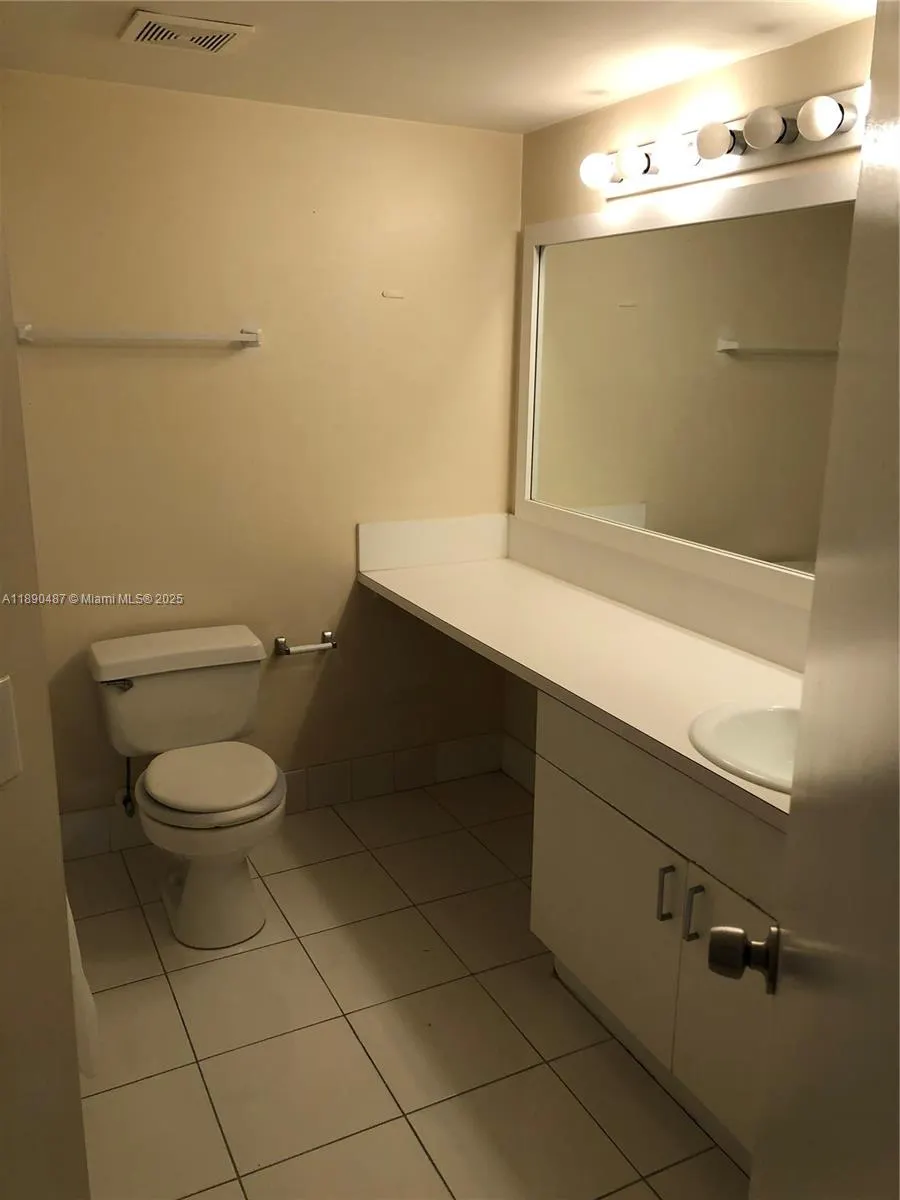470 S Park Rd, #7-308