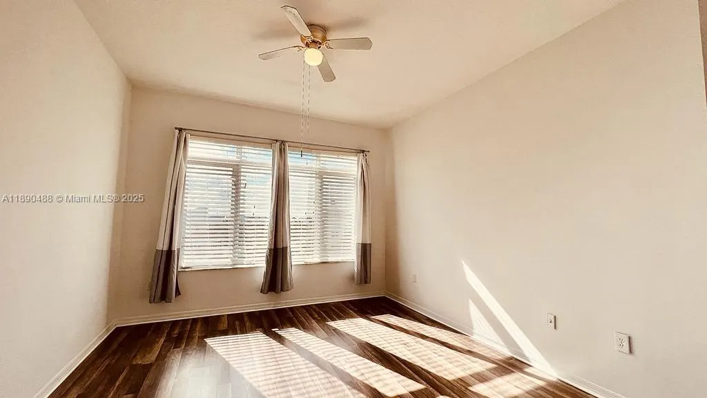 1200 Town Center Dr, #403