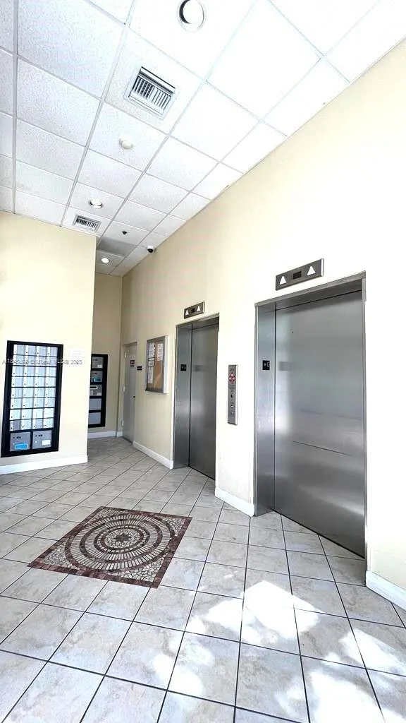 1200 Town Center Dr, #403