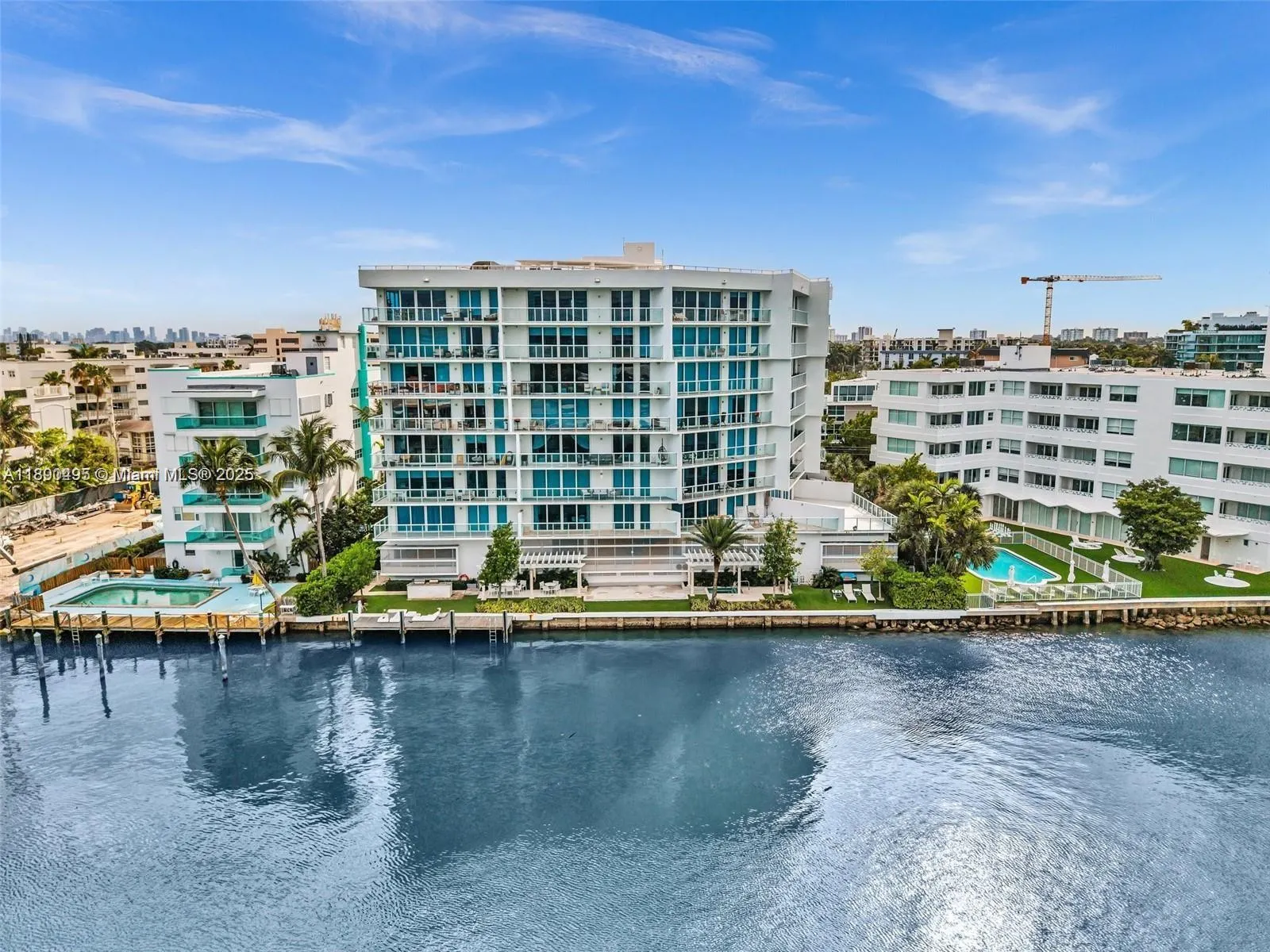 9821 E Bay Harbor Dr, #302