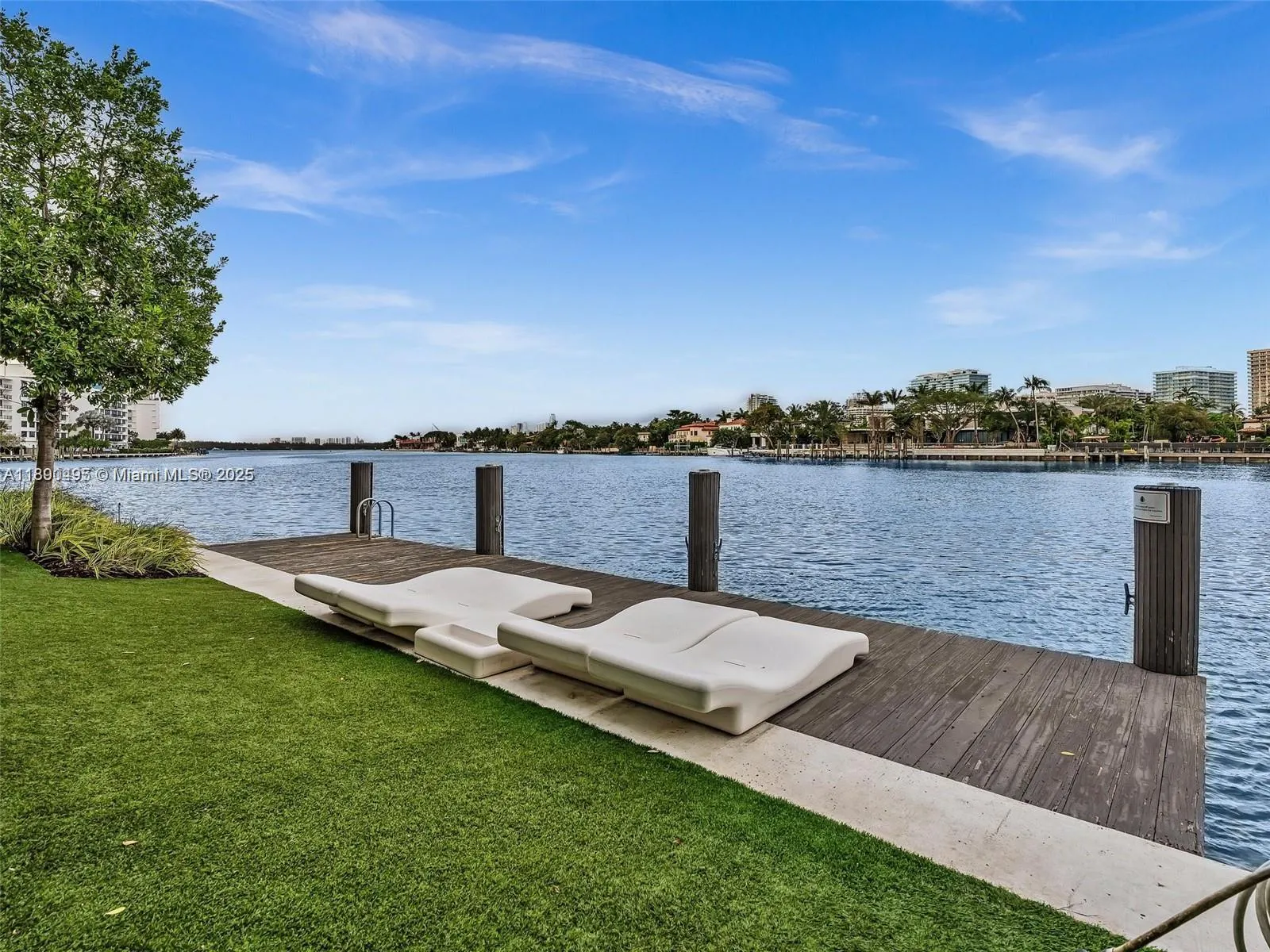 9821 E Bay Harbor Dr, #302