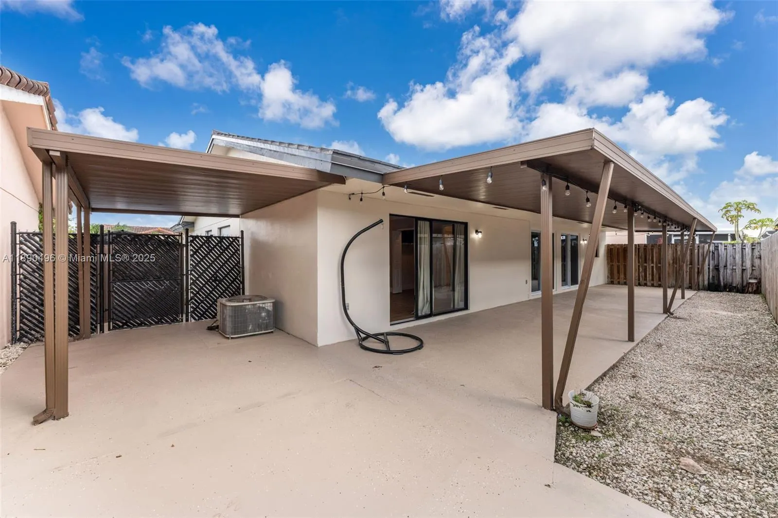 1052 NW 127th Path