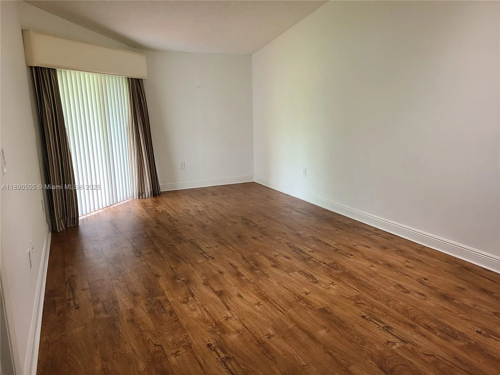 9851 Nob Hill Ct, #.