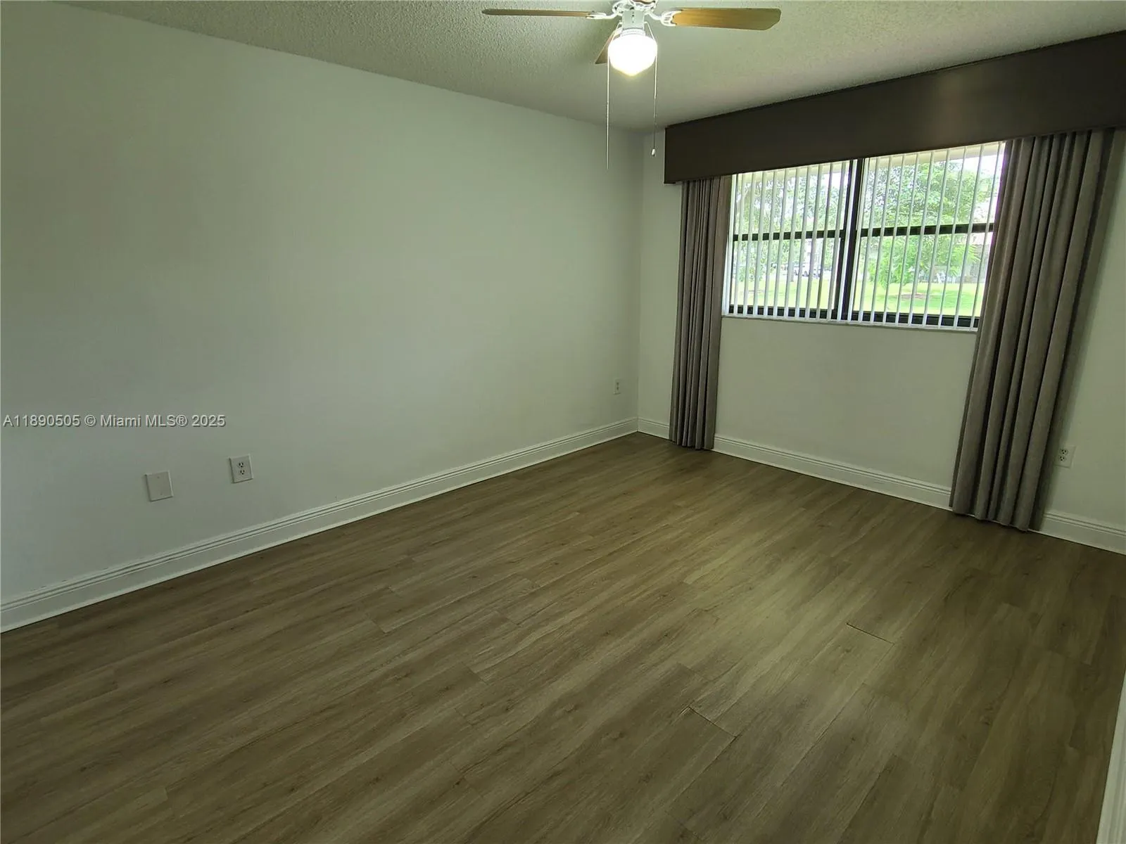 9851 Nob Hill Ct, #.