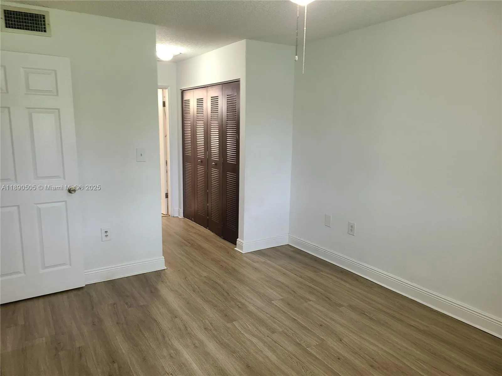9851 Nob Hill Ct, #.