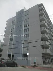 2016 Bay Dr, #405
