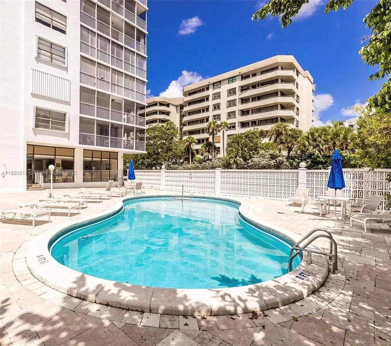 150 Ocean Lane Dr, #3G
