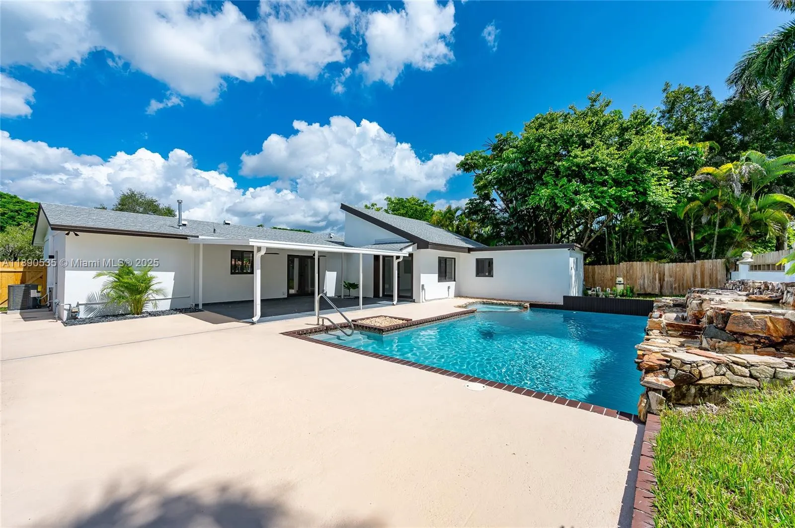 9230 SW 183rd Ter